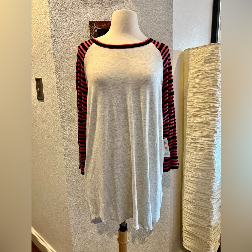 Lularoe Randy T-shirt